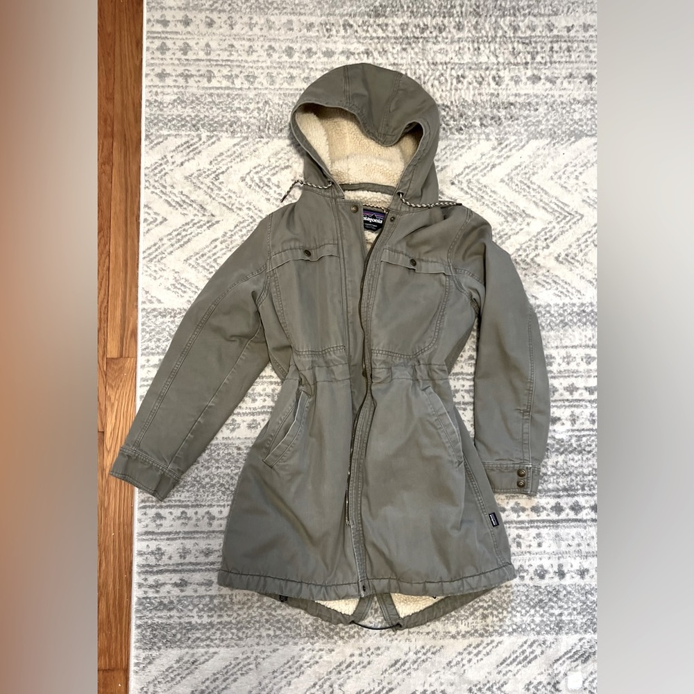 Patagonia Women's Insulated Prairie Dawn Parka, Large, Sage Khaki